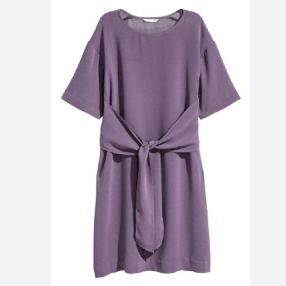 H&M | Purple Lilac Short Sleeve Crêpe Dress with Front Tie Wrap